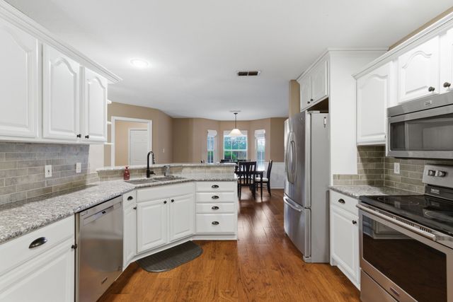 7512 Woodland Drive, Alvarado, TX 76009