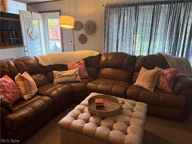 13981 Indian Creek Drive, Middleburg Heights, OH 44130