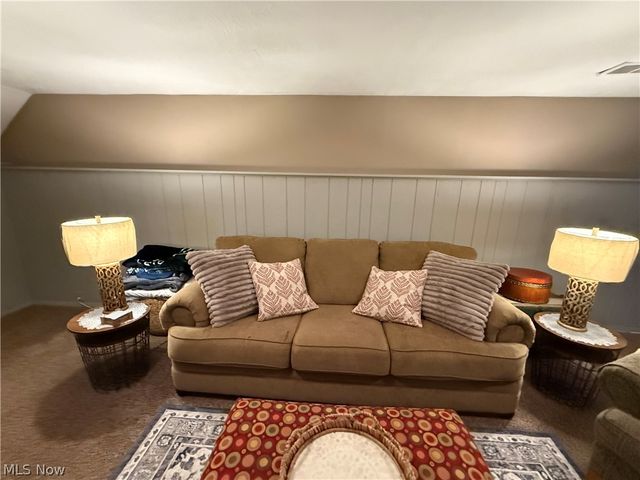 13981 Indian Creek Drive, Middleburg Heights, OH 44130