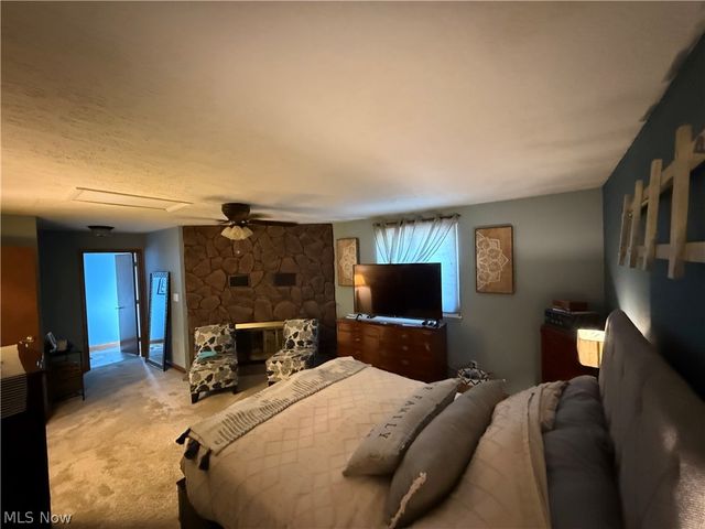 13981 Indian Creek Drive, Middleburg Heights, OH 44130
