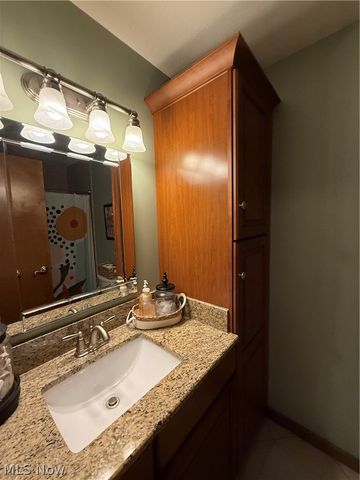 13981 Indian Creek Drive, Middleburg Heights, OH 44130