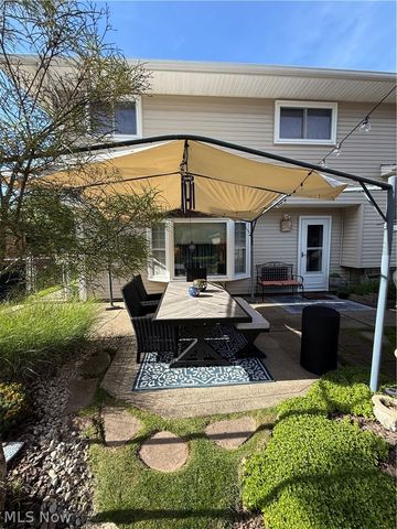 13981 Indian Creek Drive, Middleburg Heights, OH 44130