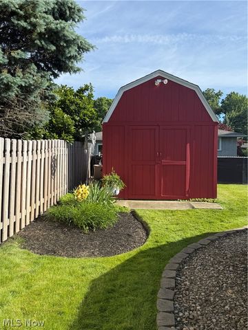 13981 Indian Creek Drive, Middleburg Heights, OH 44130