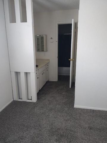 2623 NINA Circle, Grand Prairie, TX 75052