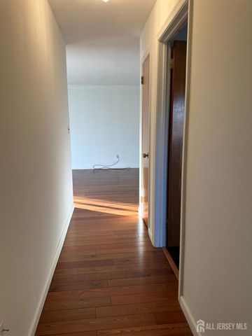 111-F Beverly Hill Terrace, Woodbridge Proper, NJ 07095