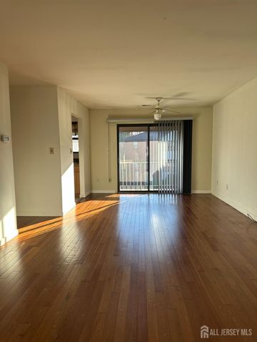 111-F Beverly Hill Terrace, Woodbridge Proper, NJ 07095