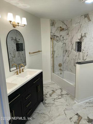 1159 E ROMAINE Circle E, Jacksonville, FL 32225