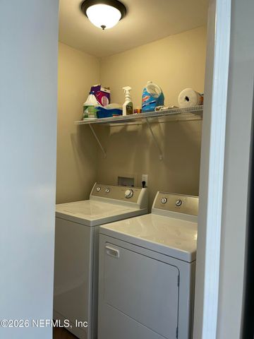 1159 E ROMAINE Circle E, Jacksonville, FL 32225