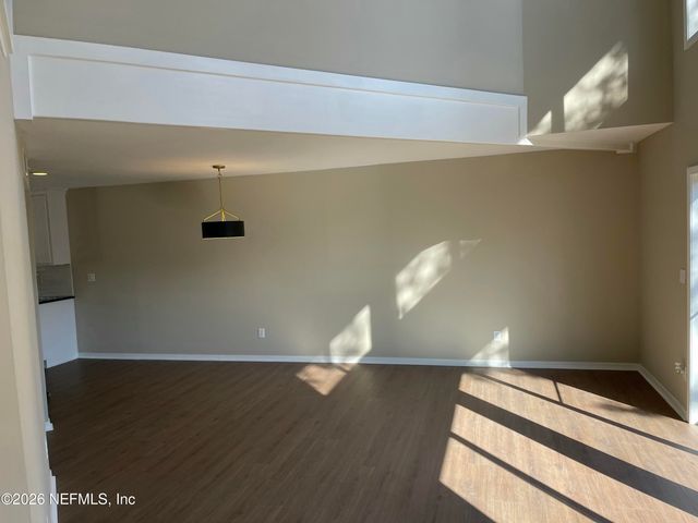 1159 E ROMAINE Circle E, Jacksonville, FL 32225