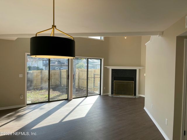 1159 E ROMAINE Circle E, Jacksonville, FL 32225