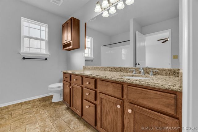 6722 E 129th Street S, Bixby, OK 74008