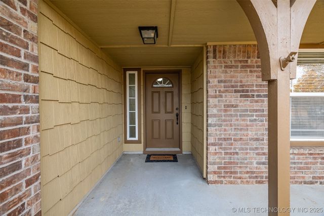 6722 E 129th Street S, Bixby, OK 74008