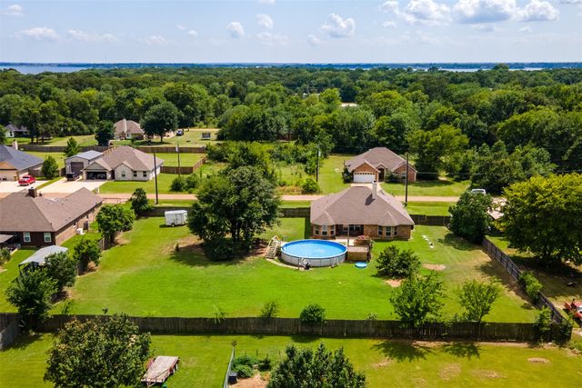 118 Janice Lane, Mabank, TX 75156