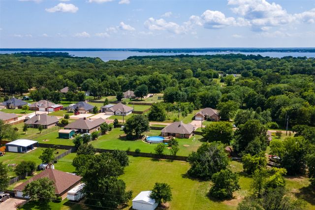 118 Janice Lane, Mabank, TX 75156