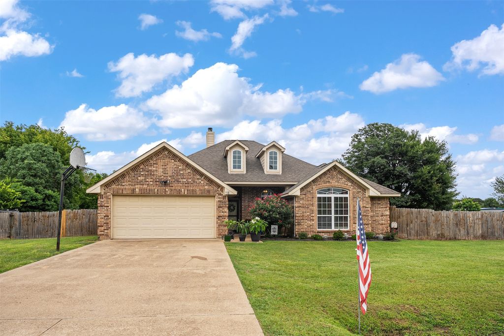 118 Janice Lane, Mabank, TX 75156