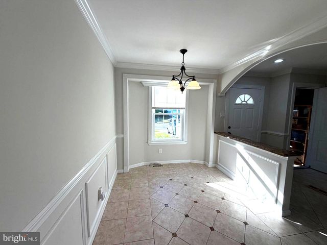 74 KIRKWOOD DR, Newtown, PA 18940