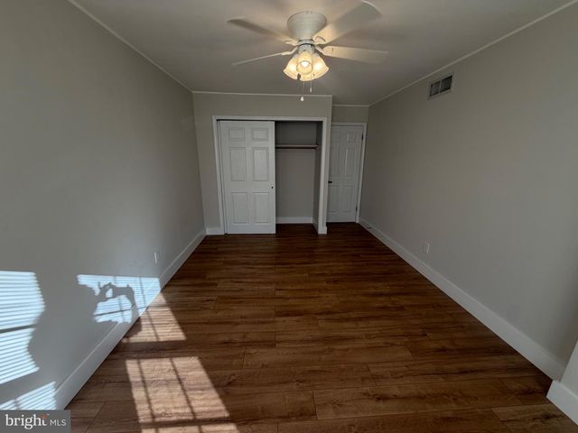74 KIRKWOOD DR, Newtown, PA 18940