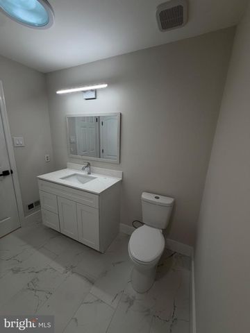 74 KIRKWOOD DR, Newtown, PA 18940
