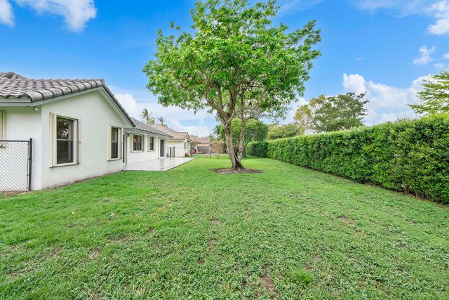 9561 N Orchard Circle, Davie, FL 33328