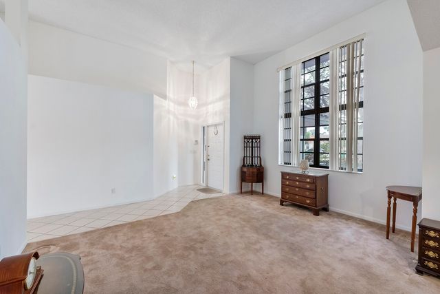 9561 N Orchard Circle, Davie, FL 33328