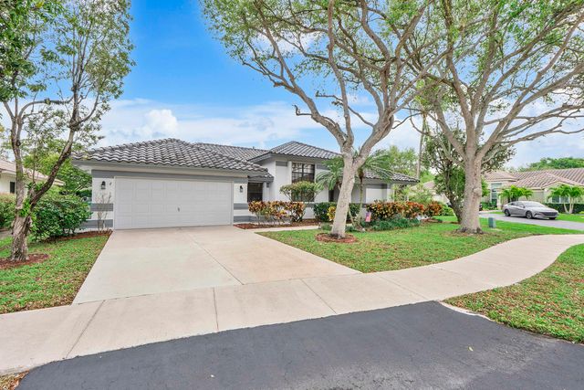 9561 N Orchard Circle, Davie, FL 33328