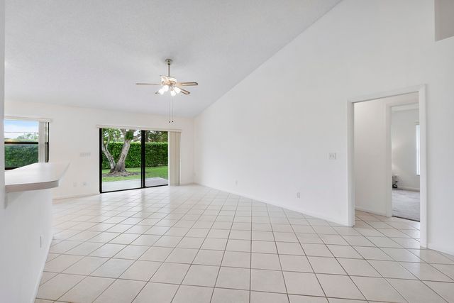 9561 N Orchard Circle, Davie, FL 33328