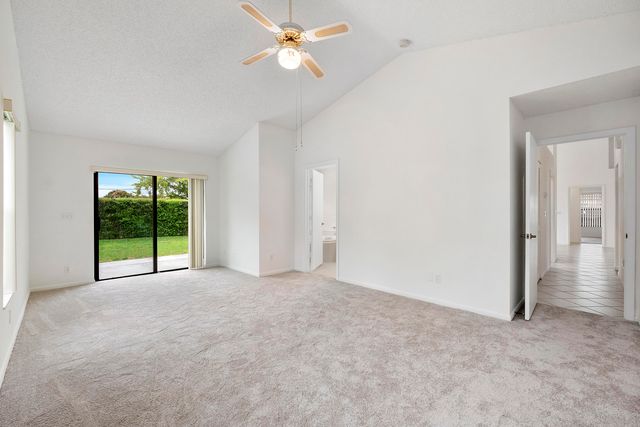 9561 N Orchard Circle, Davie, FL 33328