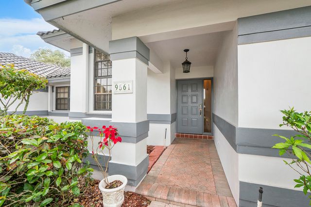9561 N Orchard Circle, Davie, FL 33328