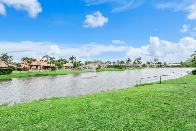 9561 N Orchard Circle, Davie, FL 33328