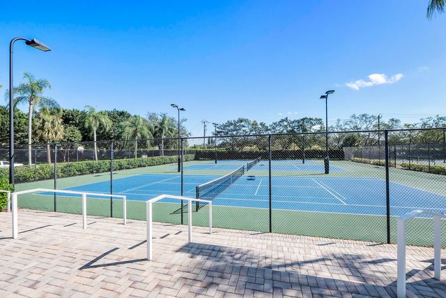 9561 N Orchard Circle, Davie, FL 33328