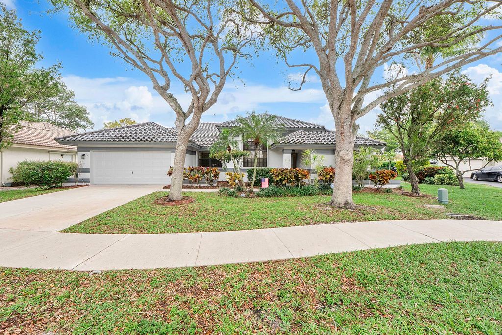 9561 N Orchard Circle, Davie, FL 33328