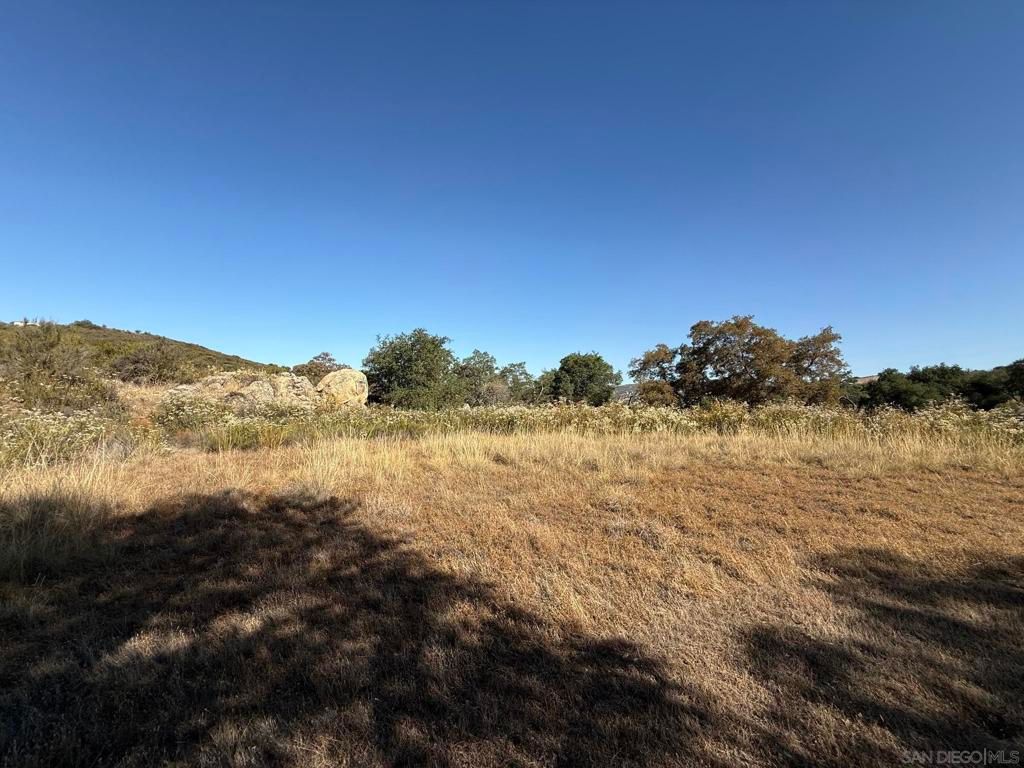 Image 23 of property listing at 22815 Illahee Dr., Alpine, CA 91901