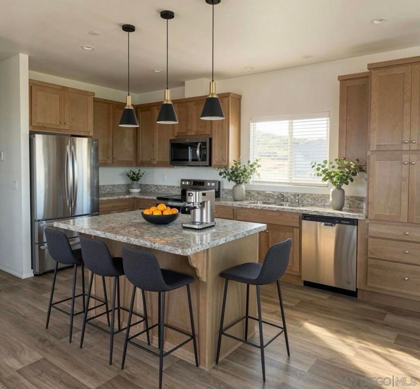 Image 5 of property listing at 22815 Illahee Dr., Alpine, CA 91901