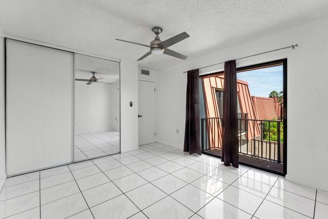3310 MERIDIAN Way S A, Palm Beach Gardens, FL 33410