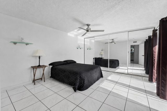 3310 MERIDIAN Way S A, Palm Beach Gardens, FL 33410