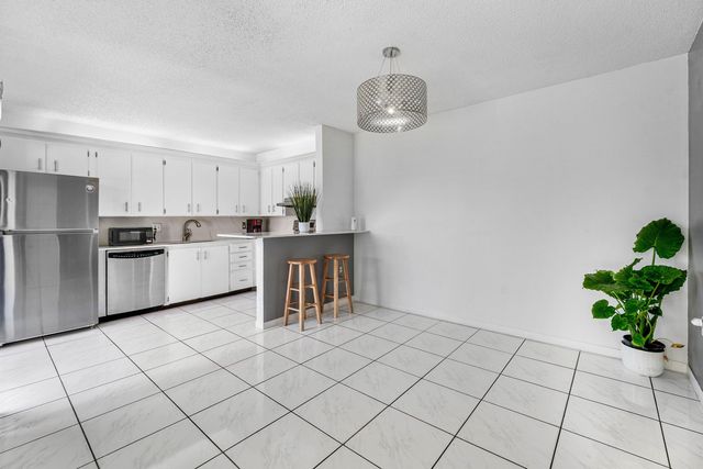3310 MERIDIAN Way S A, Palm Beach Gardens, FL 33410