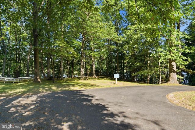 7440 SEDWICK CT, Saint Leonard, MD 20685