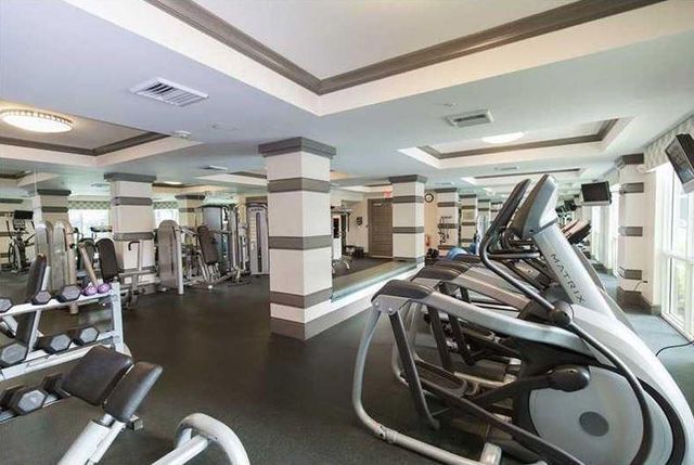 2421 NE 65th Street 205, Fort Lauderdale, FL 33308