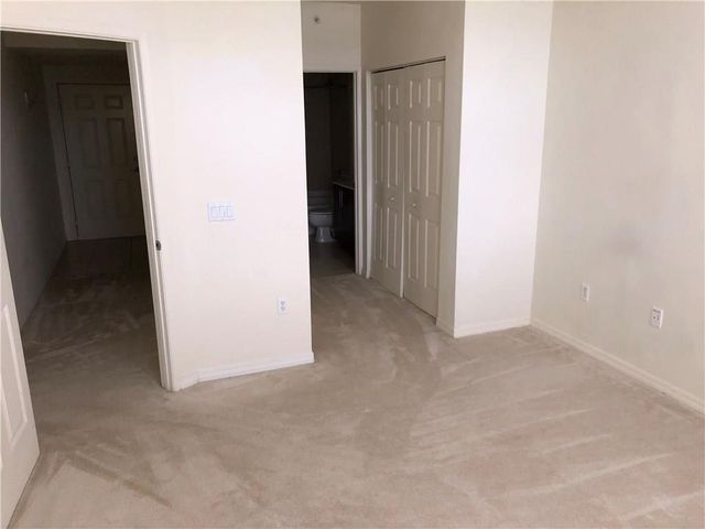 2421 NE 65th Street 205, Fort Lauderdale, FL 33308