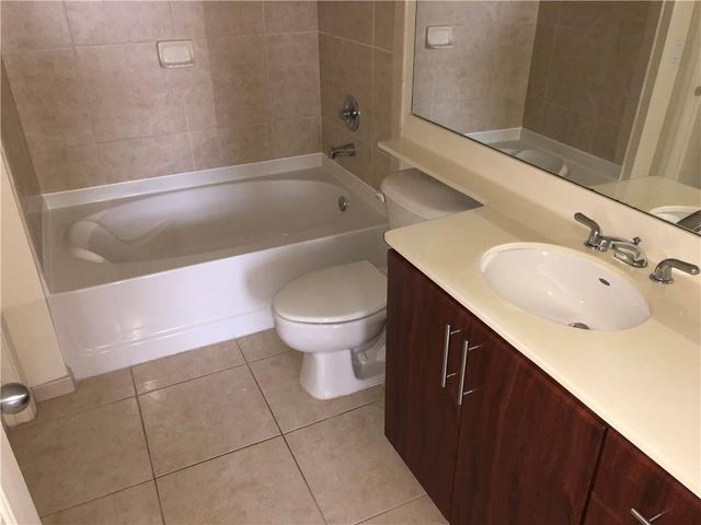 2421 NE 65th Street 205, Fort Lauderdale, FL 33308