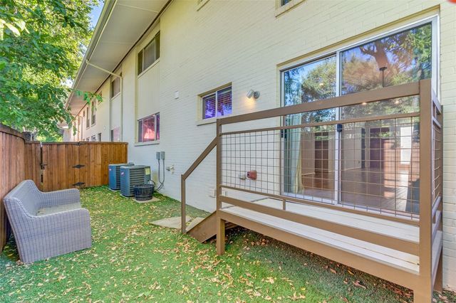 4616 W Lovers Lane 121, Dallas, TX 75209