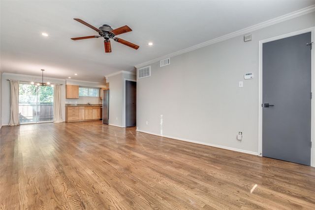 4616 W Lovers Lane 121, Dallas, TX 75209