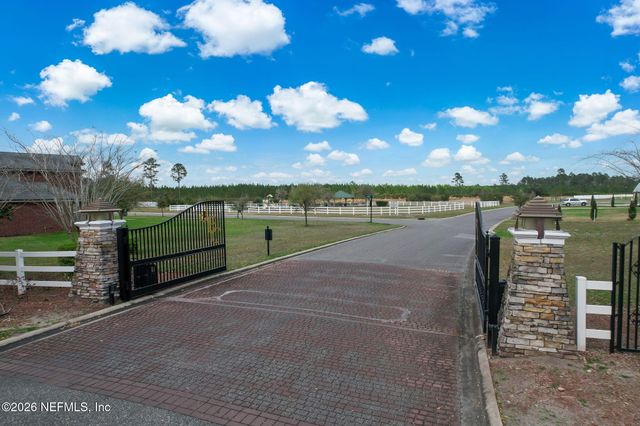 11189 SADDLE CLUB Drive, Jacksonville, FL 32219