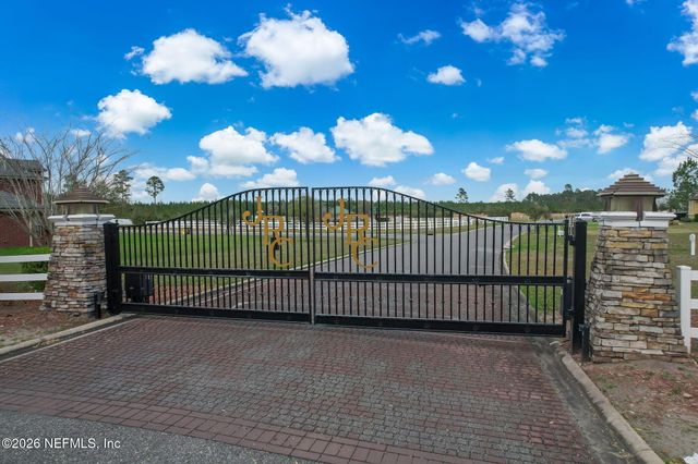 11189 SADDLE CLUB Drive, Jacksonville, FL 32219
