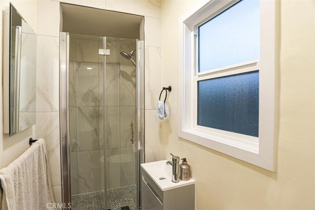 6792 Gaviota, Long Beach, CA 90805