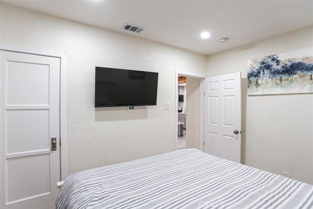 6792 Gaviota, Long Beach, CA 90805