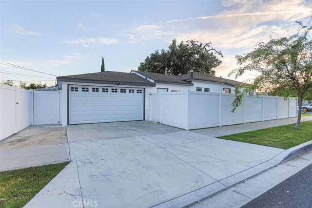 6792 Gaviota, Long Beach, CA 90805