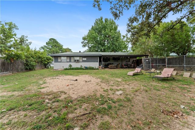 718 Morrison Place, Springdale, AR 72762