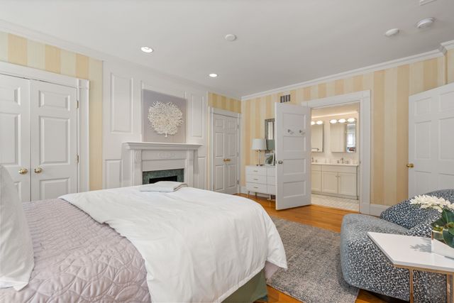398 Marlborough St 1, Boston, MA 02115