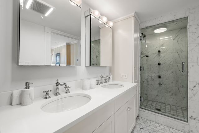 398 Marlborough St 1, Boston, MA 02115
